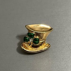 Avon 4 leaf clover brooch